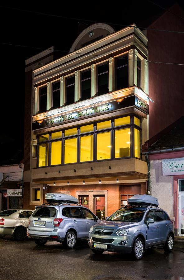 Hotel " Boutique " Ujgorod Dış mekan fotoğraf